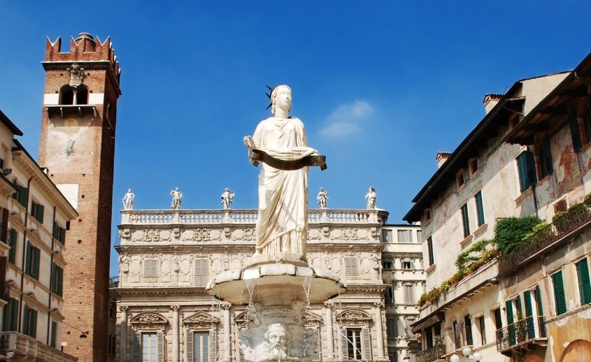 Trg Delle Erbe Verona